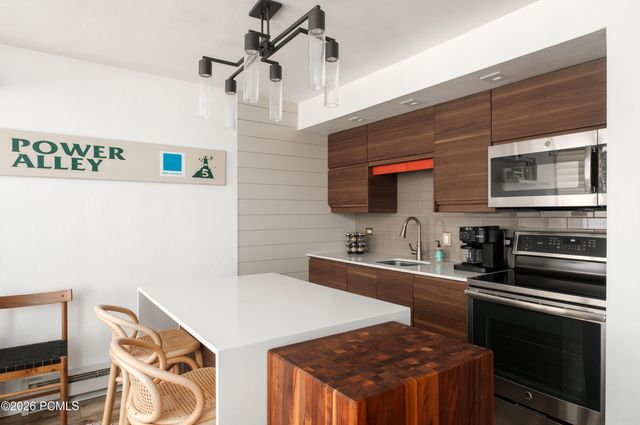 1677 Captain Molly Drive 221, Park City, UT 84060