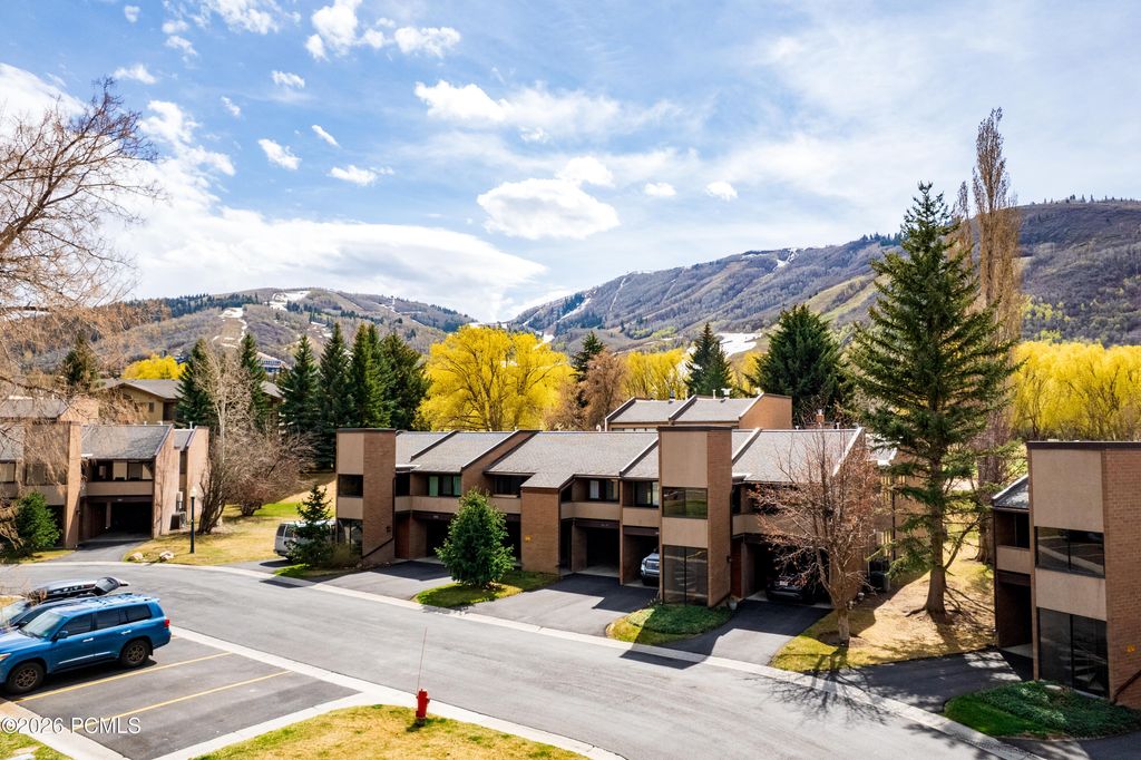 1677 Captain Molly Drive 221, Park City, UT 84060