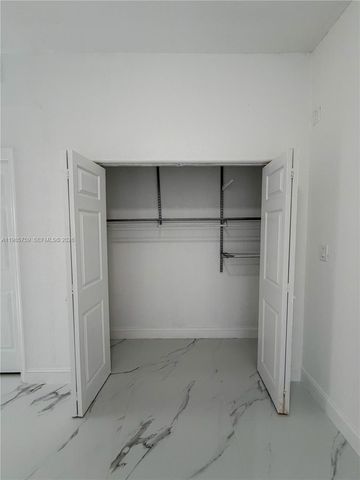 16242 SW 42nd Ter 0, Miami, FL 33185