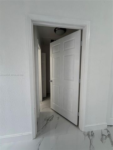 16242 SW 42nd Ter 0, Miami, FL 33185