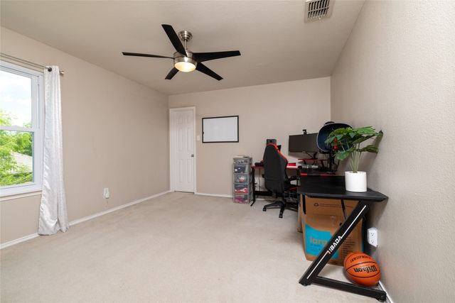 1016 Pebblecreek Drive, Burleson, TX 76028