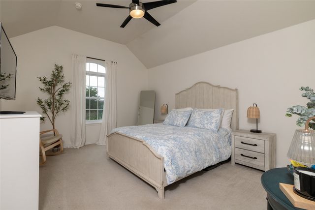 1016 Pebblecreek Drive, Burleson, TX 76028