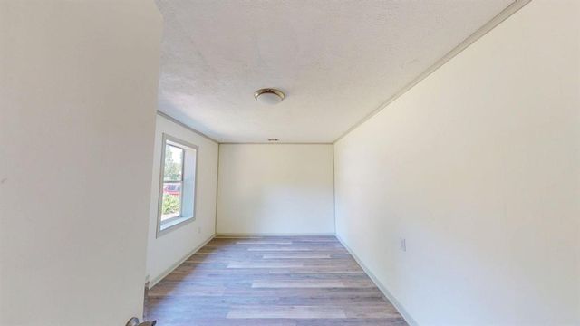 210 N Roosevelt Avenue, Shawnee, OK 74801