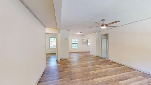 210 N Roosevelt Avenue, Shawnee, OK 74801