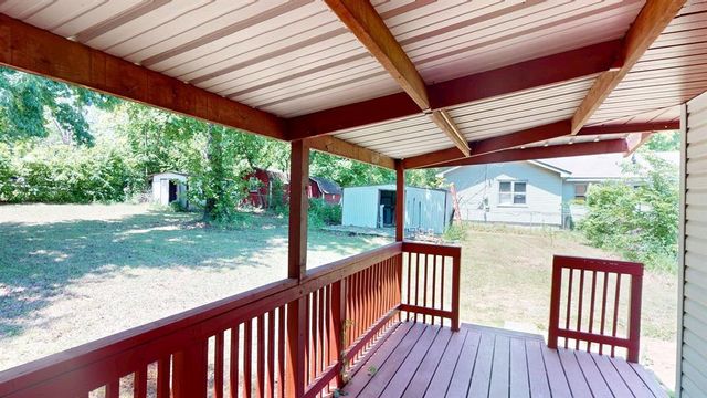210 N Roosevelt Avenue, Shawnee, OK 74801