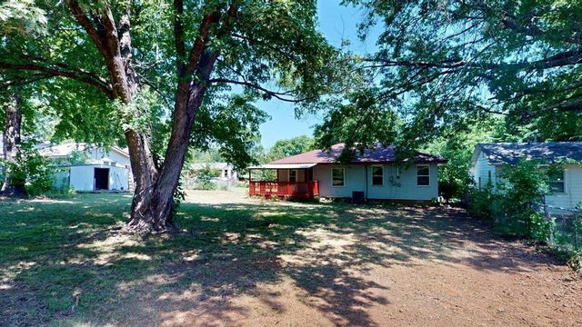 210 N Roosevelt Avenue, Shawnee, OK 74801