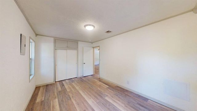 210 N Roosevelt Avenue, Shawnee, OK 74801