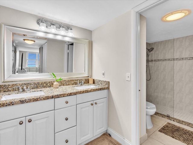 1150 Hillsboro Mile 1008, Hillsboro Beach, FL 33062