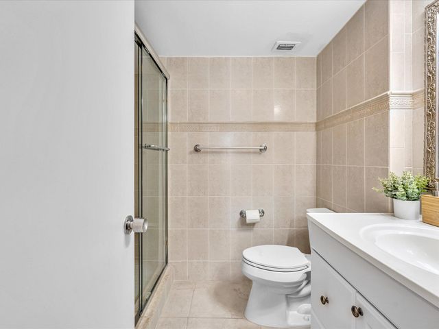 1150 Hillsboro Mile 1008, Hillsboro Beach, FL 33062