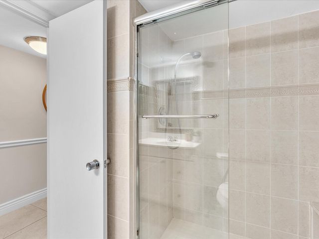 1150 Hillsboro Mile 1008, Hillsboro Beach, FL 33062