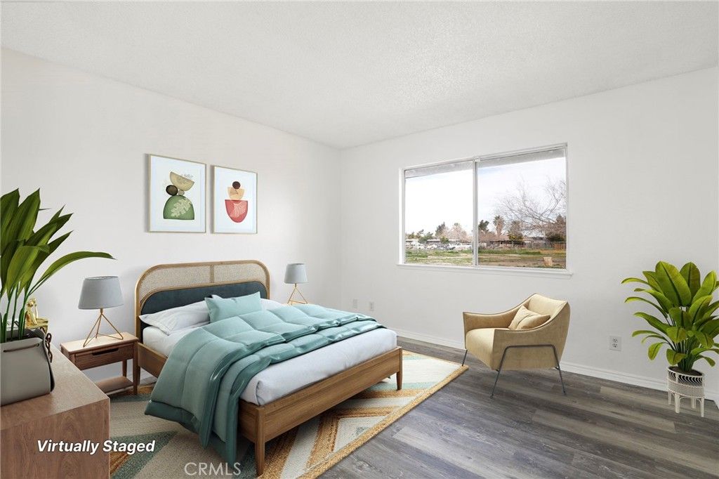 Image 18 of property listing at 10041 E Avenue R6 Avenue, Littlerock, CA 93543