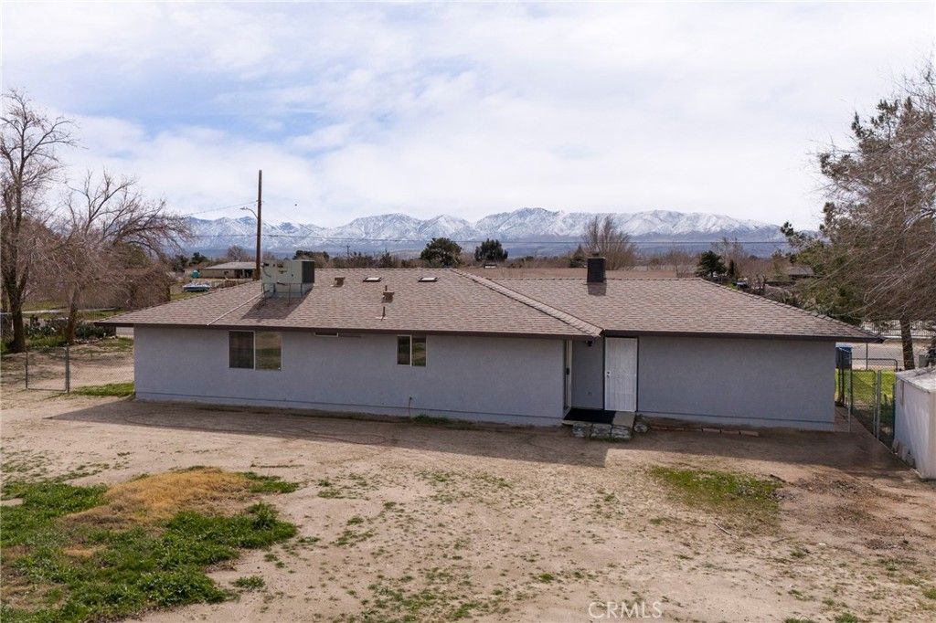 Image 28 of property listing at 10041 E Avenue R6 Avenue, Littlerock, CA 93543