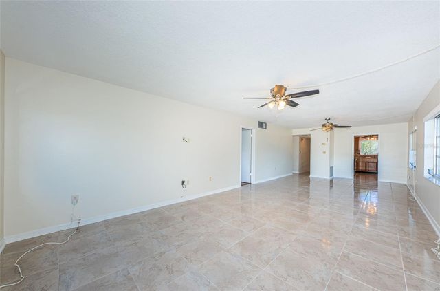 8950 PARK BOULEVARD 206, Seminole, FL 33777