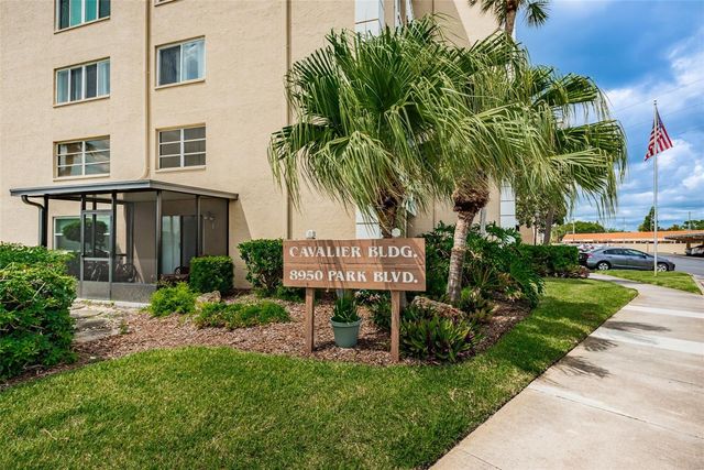8950 PARK BOULEVARD 206, Seminole, FL 33777