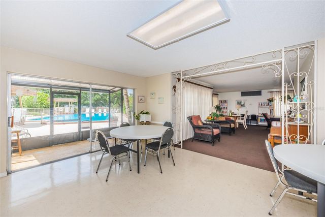 8950 PARK BOULEVARD 206, Seminole, FL 33777