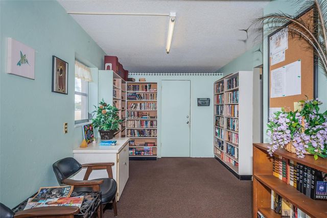 8950 PARK BOULEVARD 206, Seminole, FL 33777