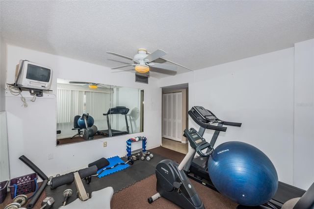 8950 PARK BOULEVARD 206, Seminole, FL 33777