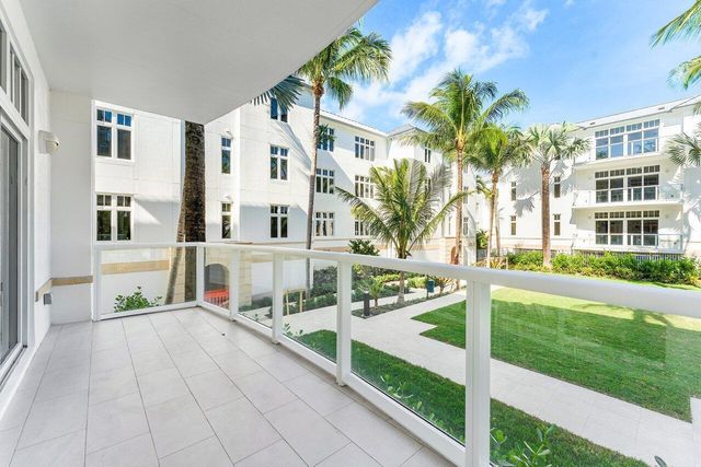 182 Lake Drive 5-101, Palm Beach Shores, FL 33404