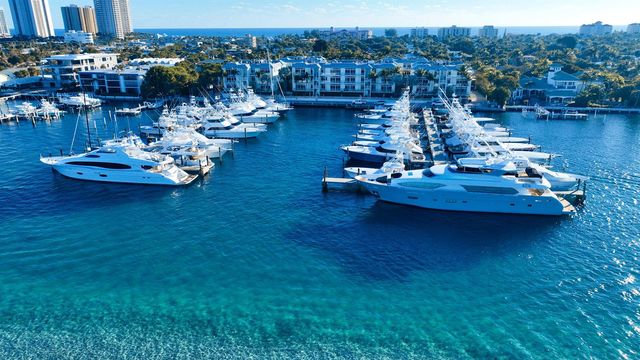 182 Lake Drive 5-101, Palm Beach Shores, FL 33404