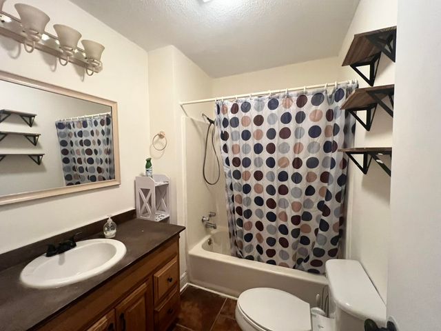 251 Bayou Vista Drive, Thibodaux, LA 70301