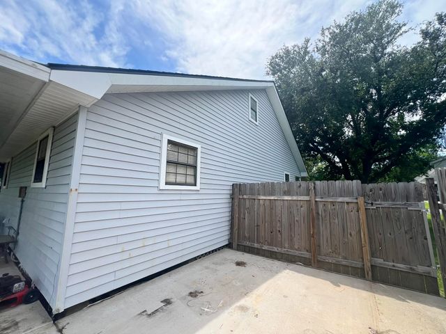 251 Bayou Vista Drive, Thibodaux, LA 70301