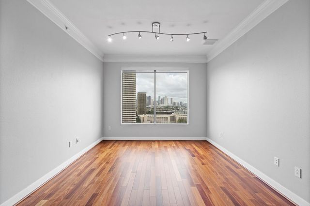 3333 Allen Pkwy 2110, Houston, TX 77019