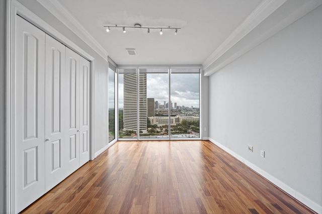 3333 Allen Pkwy 2110, Houston, TX 77019