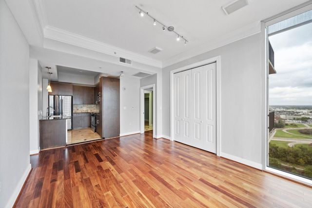 3333 Allen Pkwy 2110, Houston, TX 77019