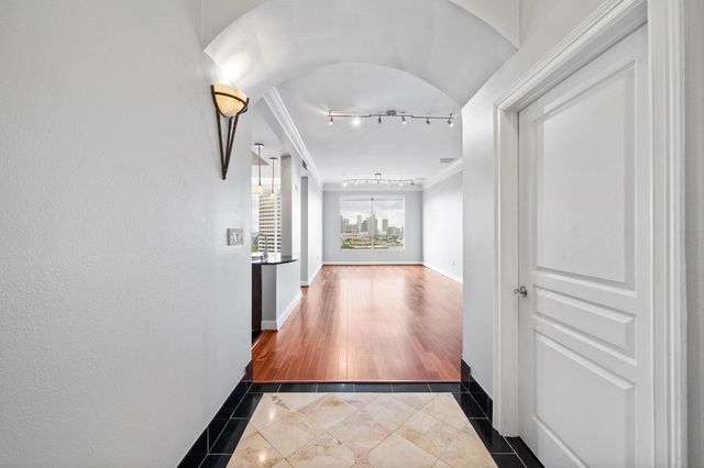 3333 Allen Pkwy 2110, Houston, TX 77019