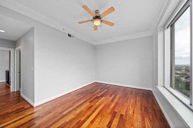 3333 Allen Pkwy 2110, Houston, TX 77019