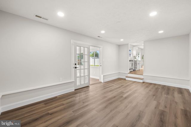 12714 CUNNINGHILL COVE RD, Baltimore, MD 21220