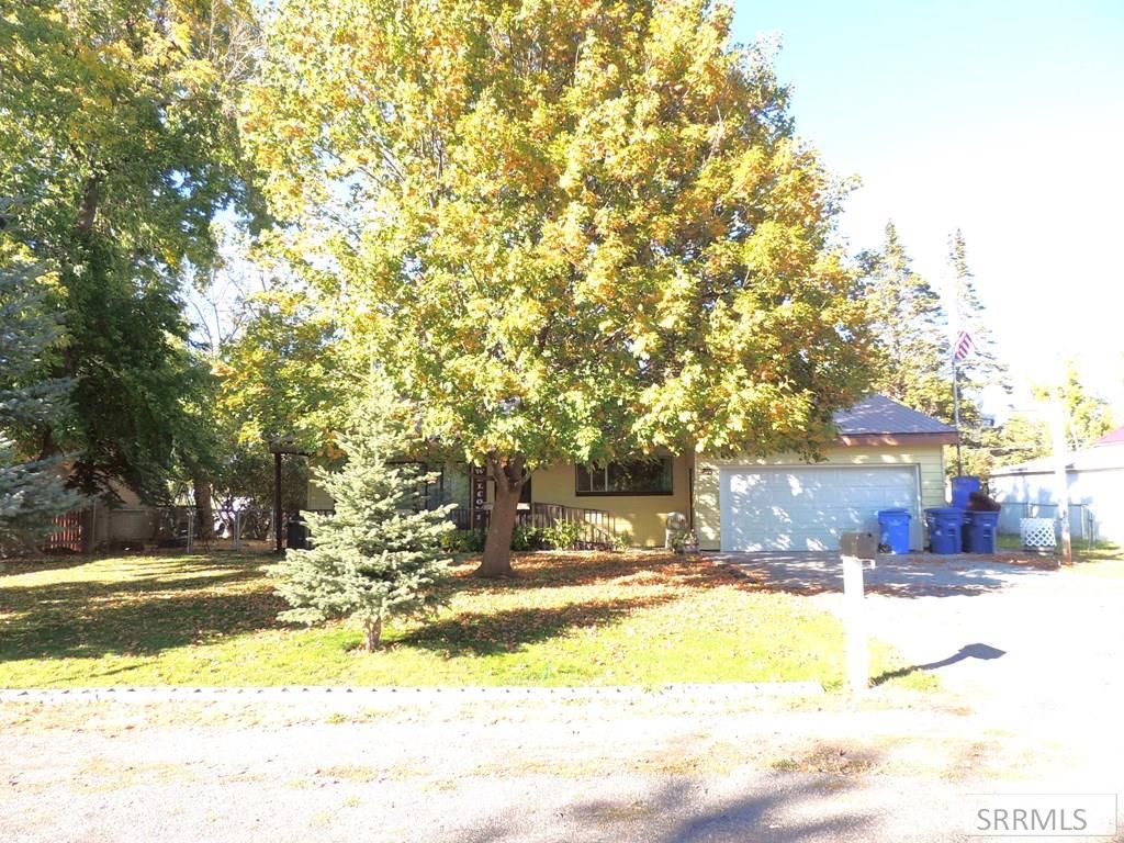 Image 15 of property listing at 235 W 6th S, St Anthony, ID 83445