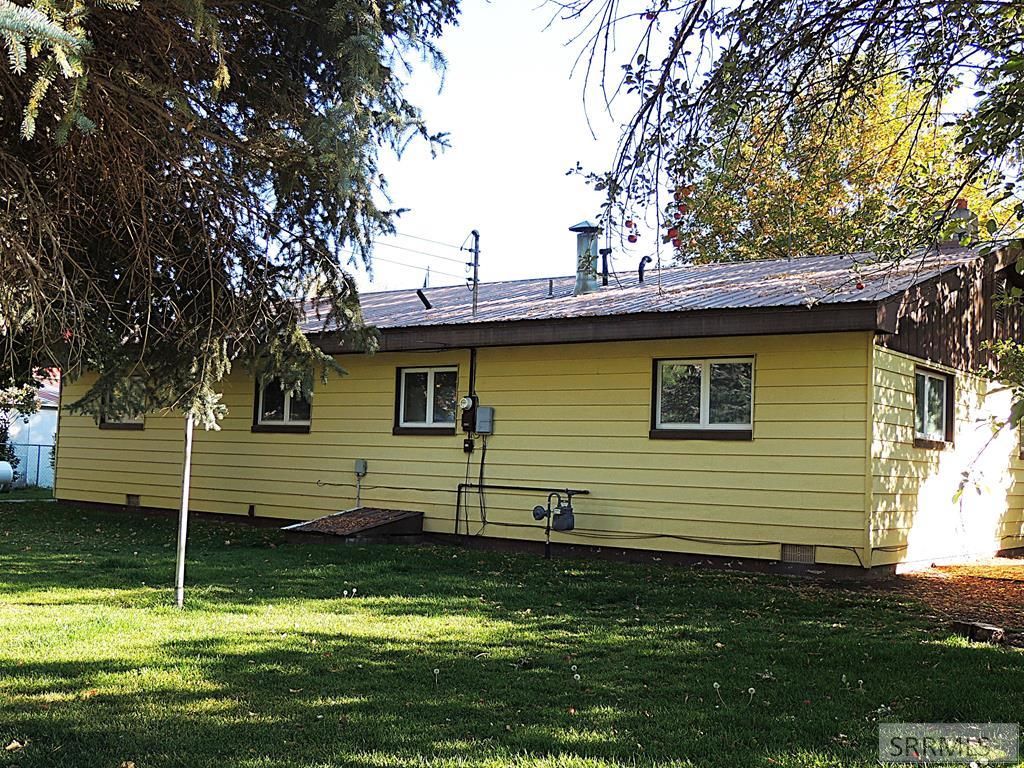 Image 16 of property listing at 235 W 6th S, St Anthony, ID 83445