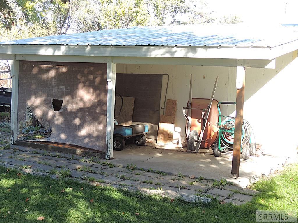 Image 17 of property listing at 235 W 6th S, St Anthony, ID 83445