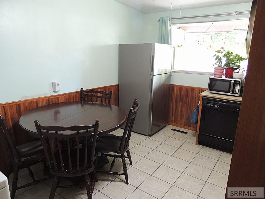 Image 5 of property listing at 235 W 6th S, St Anthony, ID 83445