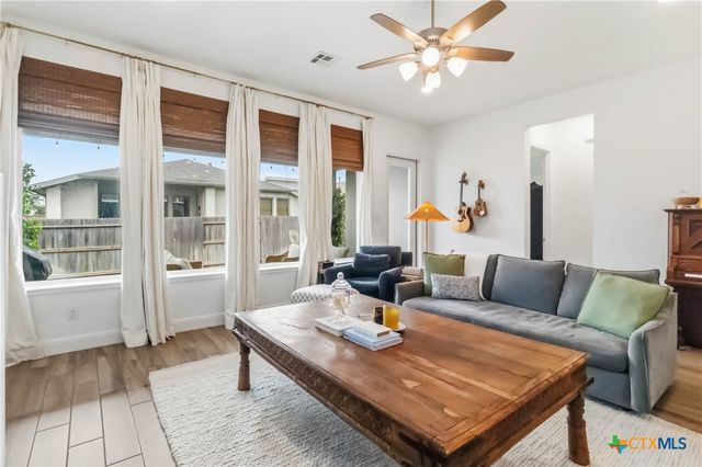 612 Vireos Street, New Braunfels, TX 78132