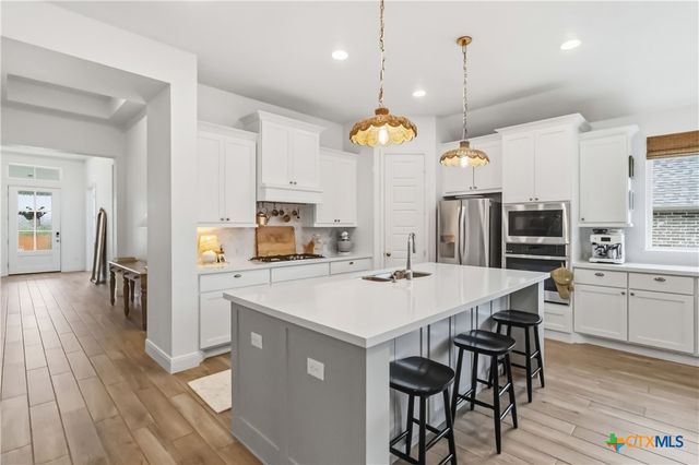 612 Vireos Street, New Braunfels, TX 78132
