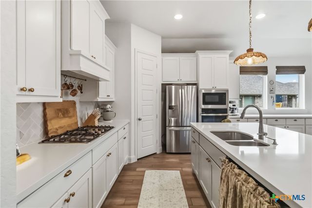 612 Vireos Street, New Braunfels, TX 78132
