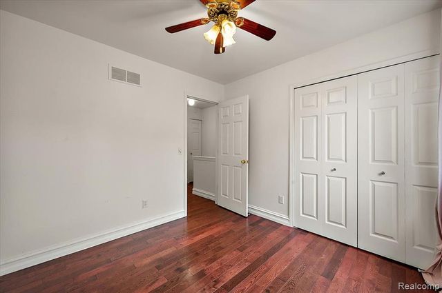 125 Algansee Drive, Troy, MI 48083