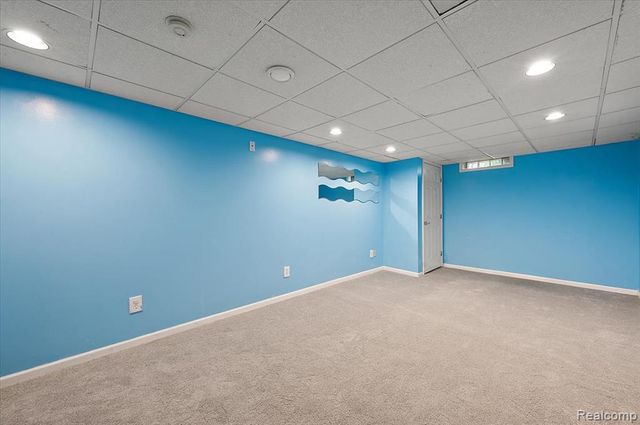 125 Algansee Drive, Troy, MI 48083