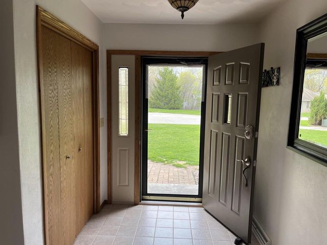 104 WULGAERT WAY, Combined Locks, WI 54113