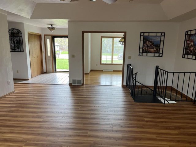 104 WULGAERT WAY, Combined Locks, WI 54113