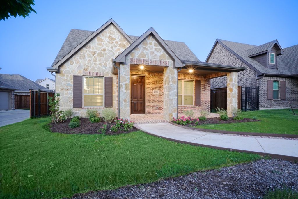 4212 Foxtail Run Lane, Arlington, TX 76005