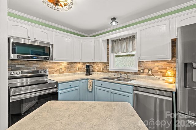 41 Wilmington Street, Asheville, NC 28806