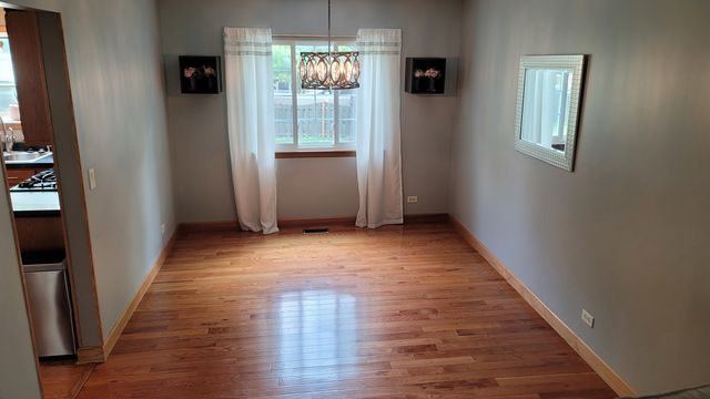 3885 Thornberry Way, Lake In The Hills, IL 60156