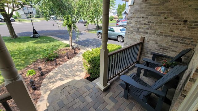 3885 Thornberry Way, Lake In The Hills, IL 60156