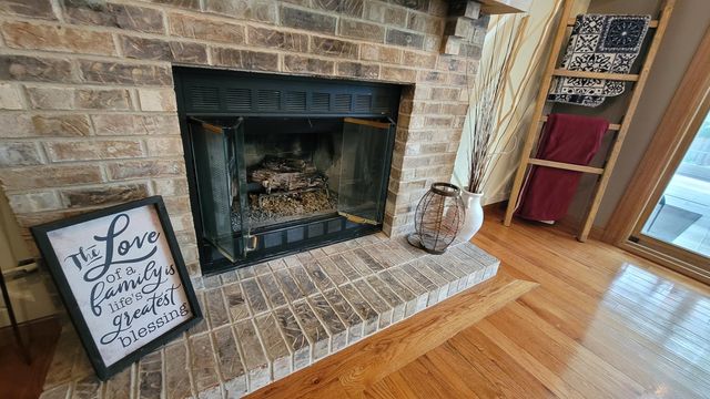 3885 Thornberry Way, Lake In The Hills, IL 60156