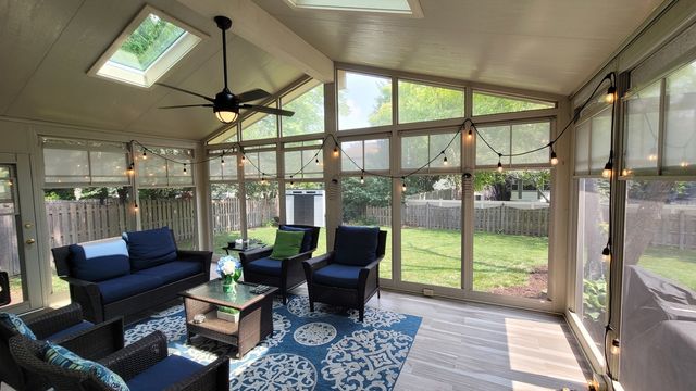 3885 Thornberry Way, Lake In The Hills, IL 60156