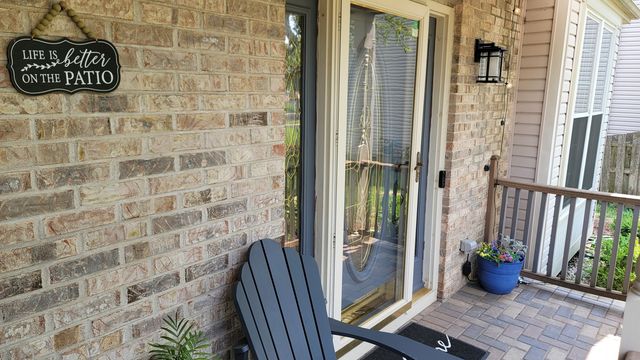 3885 Thornberry Way, Lake In The Hills, IL 60156