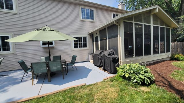 3885 Thornberry Way, Lake In The Hills, IL 60156